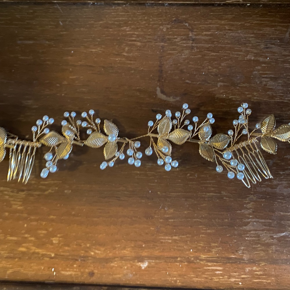 SOLD Leaf and pearl hair jewelry - FREE add on